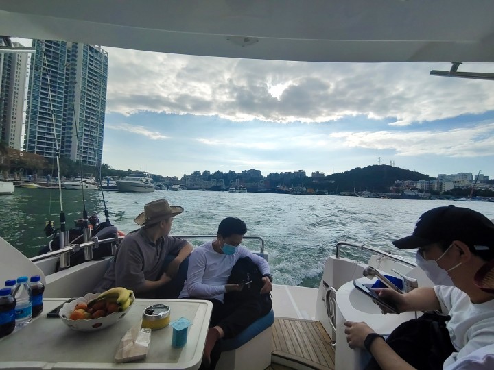 lADPJv8gR7pCOtbNCZDNDMA_3264_2448_720x720q90g