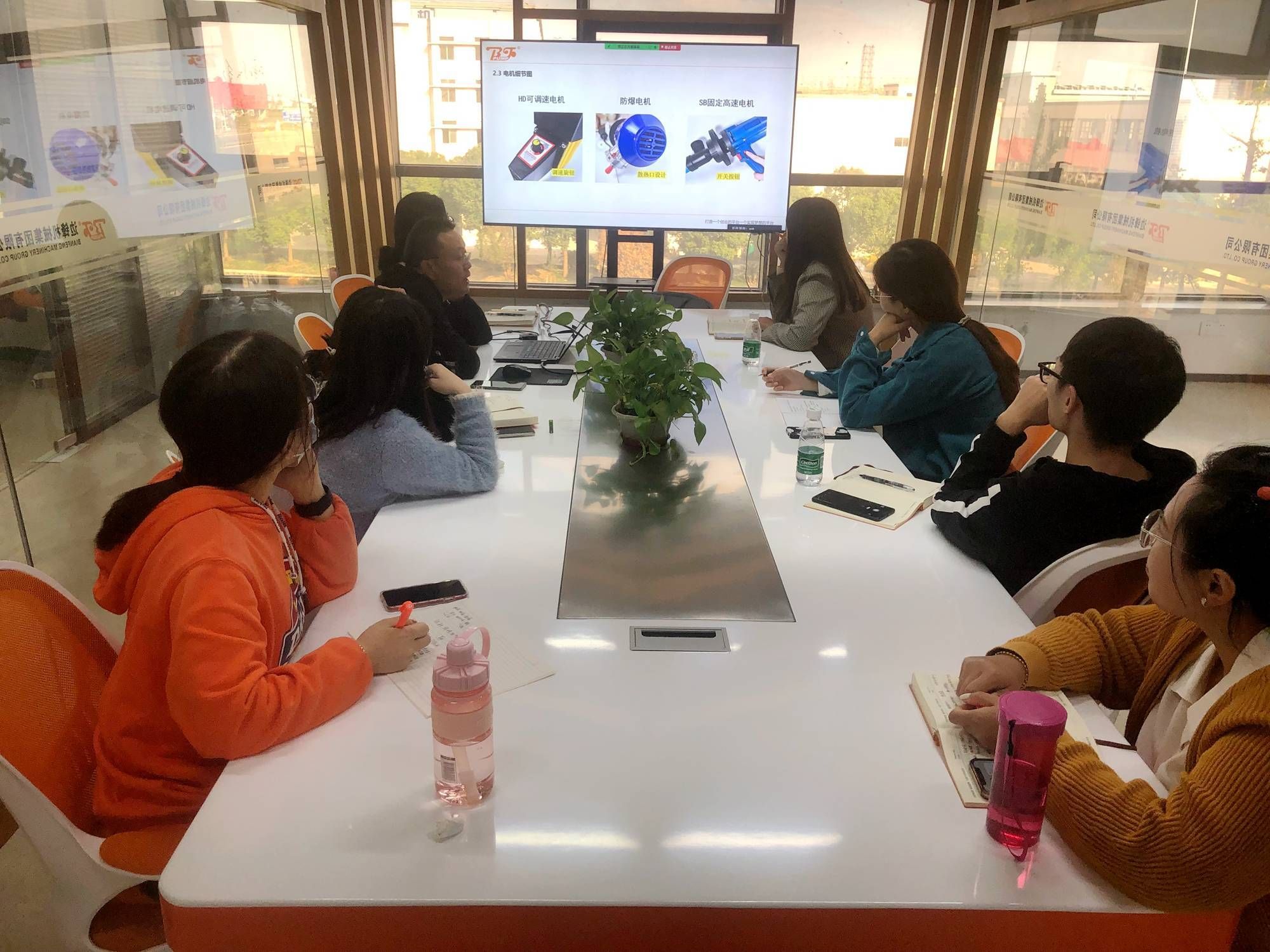 邊鋒機(jī)械集團(tuán),固德牌,隔膜泵,隔膜泵廠家,遠(yuǎn)程海外培訓(xùn)